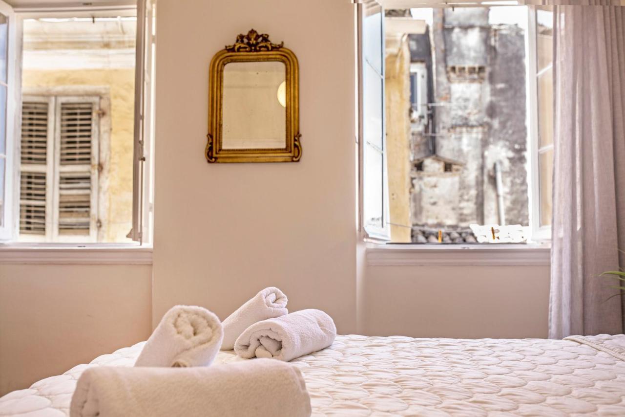 Downtown Apt At Filellinon Korfu Dış mekan fotoğraf