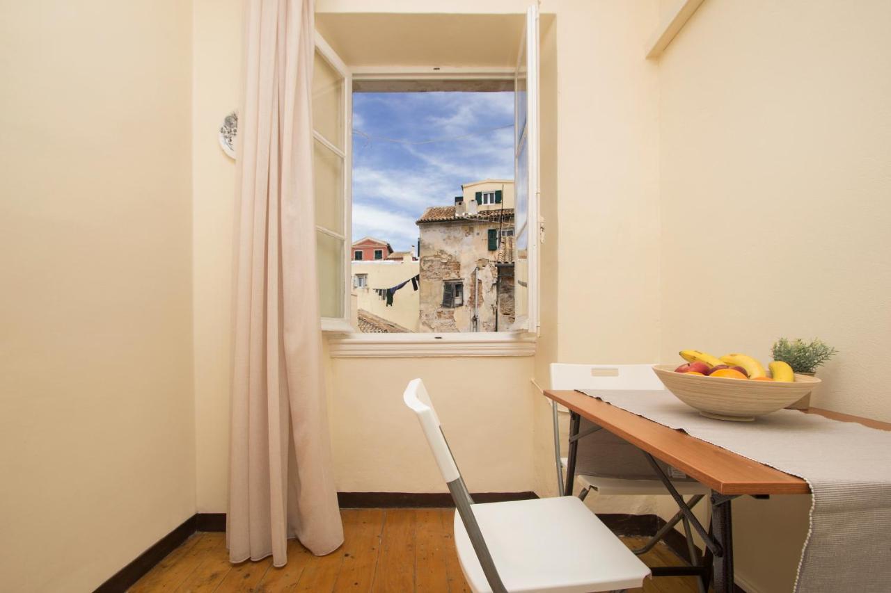Downtown Apt At Filellinon Korfu Dış mekan fotoğraf
